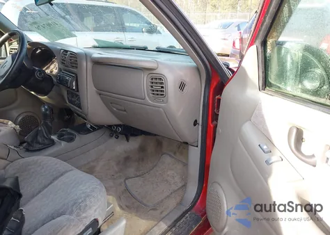 2000 GMC Jimmy Sle z USA, uszkodzony, nr VIN 1GKCS13W0Y2402294